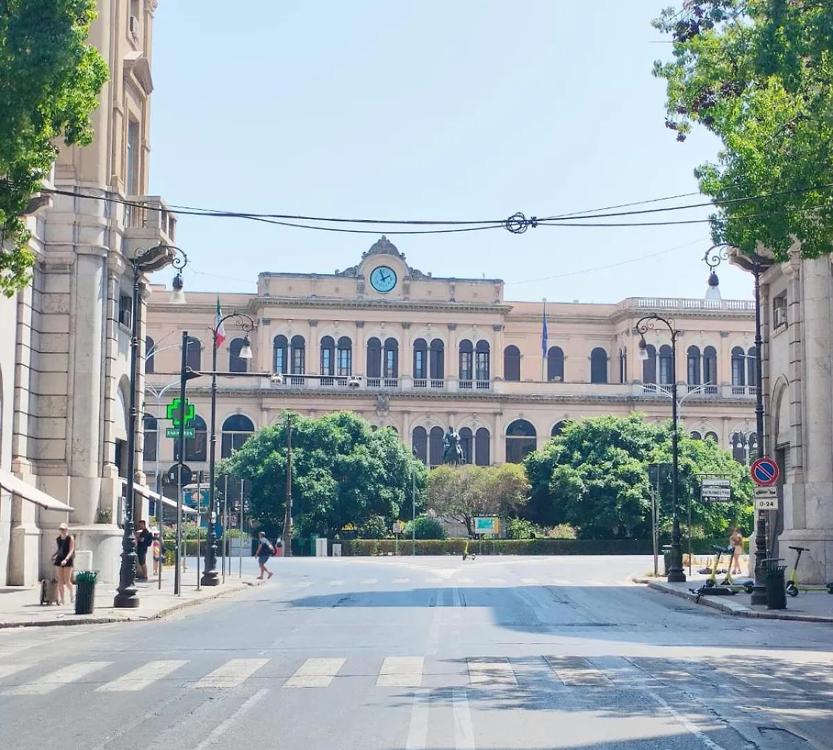 Liberty Green House Palermo 0*,  Italy